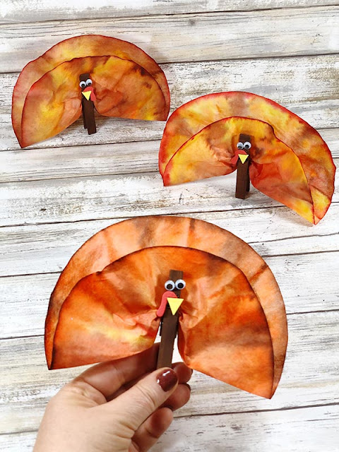 5 Thanksgiving Crafts for the Littles